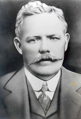 Portrait of man.
