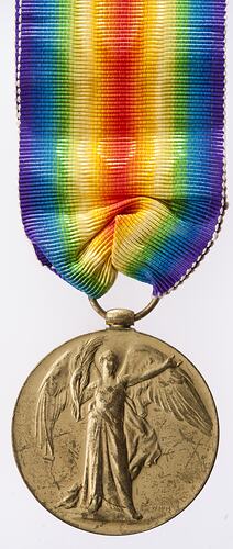 Medal - Victory Medal 1914-1919, Great Britain, Private Frederick James Payne Davies, 1919 - Obverse