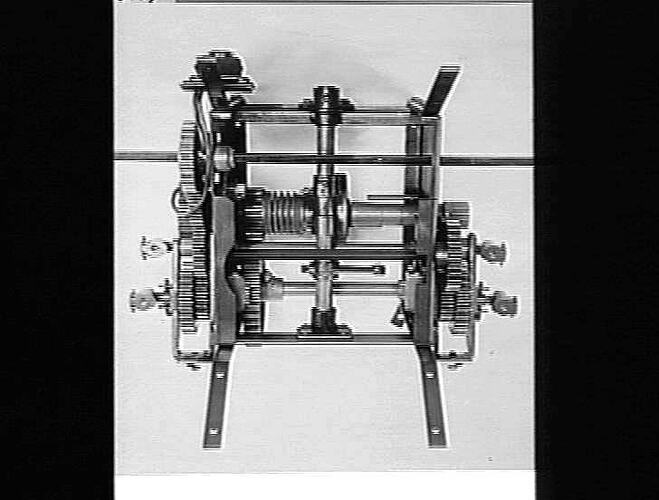 M-H NO. 18A COMBINED G & F AND SPRING TYNE CULTIVATOR & GEARS: FEB 1932
