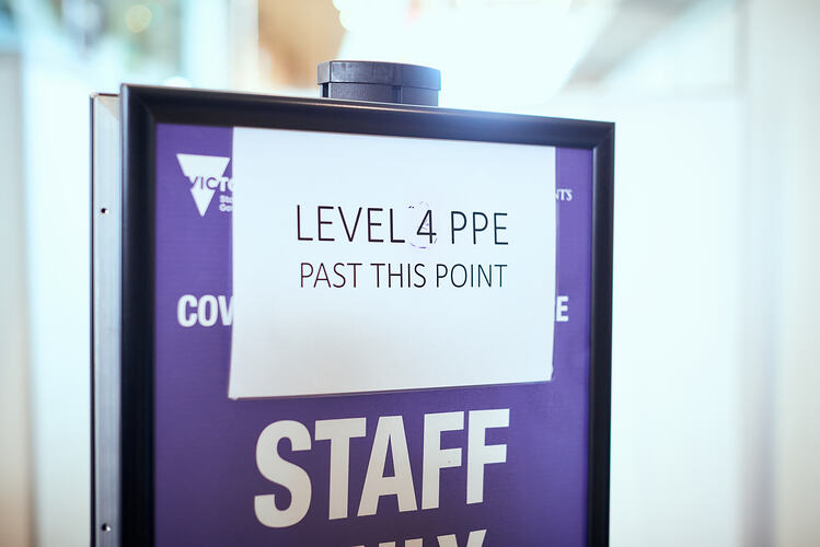 Sign Level 4 PPE, St Vincent's Vaccination Hub, Melbourne Museum, 23 Sep 2021