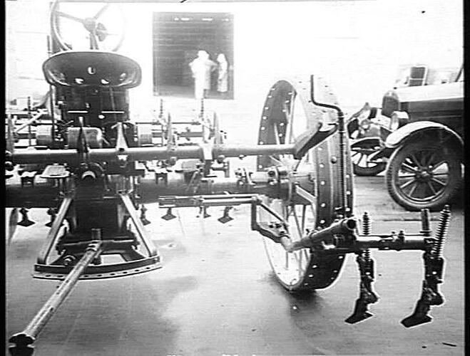 TRACTOR HOIST TYNE: SEPT 1938