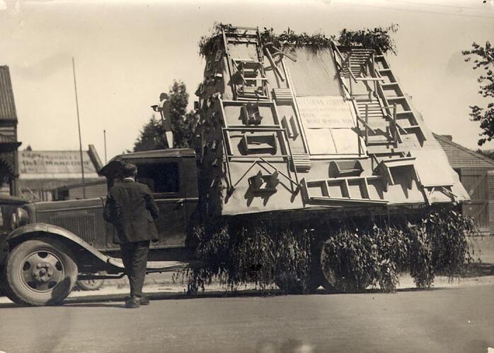 Photograph - Decorated Truck, Ballarat, 1935