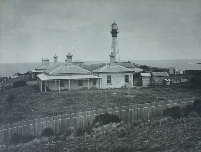 Currie Harbour Lighthouse & Quarters - West Coast