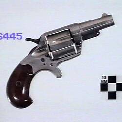 Revolver - Colt New Line, 1879