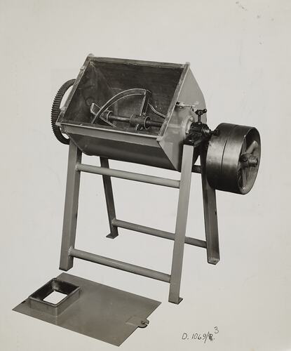 Photograph - Schumacher Mill Furnishing Works, 'Jacketed Mixer', Port Melbourne, Victoria, circa 1940s