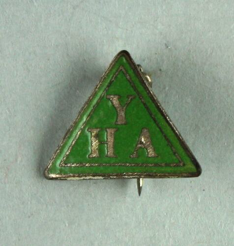Badge - 'Youth Hostel Association'
