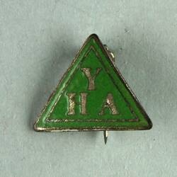 Badge - 'Youth Hostel Association'