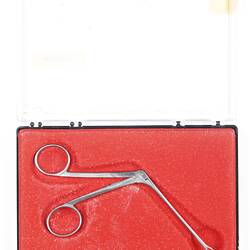 Surgical instrument.