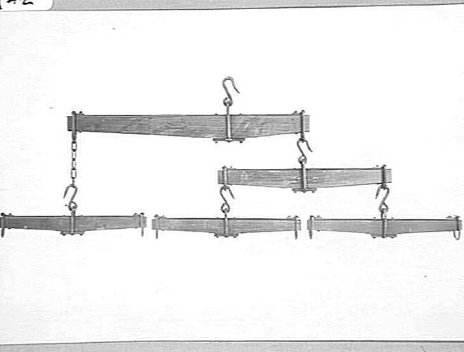 3-HORSE SET OF SWINGS: JUNE 1928