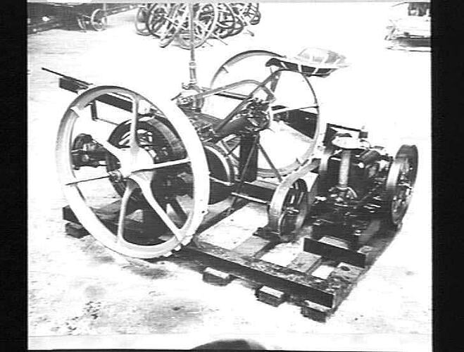 MOWER FITTED WITH BELT DRIVE FROM 2 H.P. `SUNDIAL' FOR SHOW PURPOSES: JAN 1937