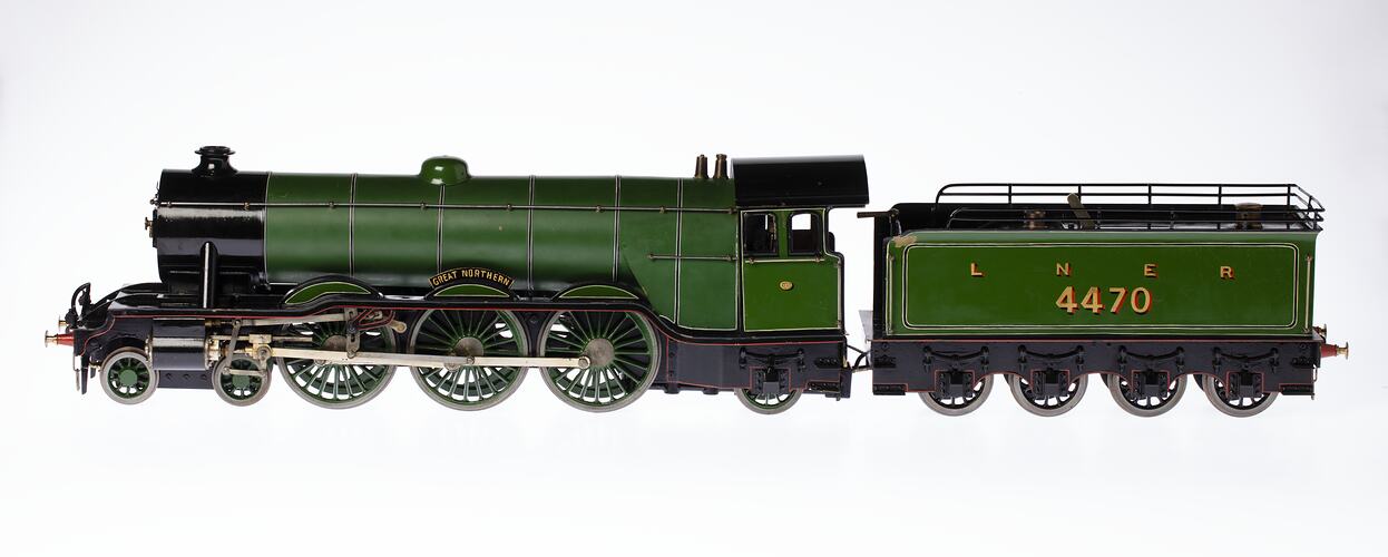 Steam Locomotive & Tender Model - Bassett-Lowke, 4-6-2 Pacific Type, London & Great Northern Railway, England, 1927