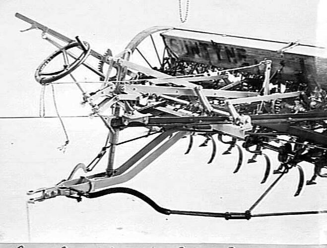 16-ROW `SUNTYNE' COMBINE WITH MECHANICAL LIFT AND SCREW DEPTH REGULATING ATTACHMENT: 1938
