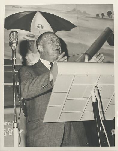 Photograph - Premier Bolte Speaking at the Official Opening of the Sunshine Foundry, 16 Nov 1967