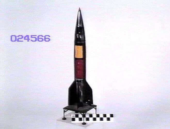 Rocket Model - German, V2