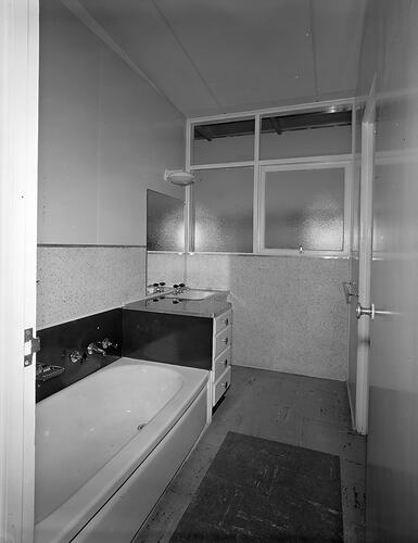Colonial Sugar Refining Co Ltd., Bathroom Interior, Victoria, 27 Apr 1959