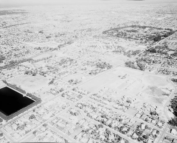 Monochrome aerial photograph of Mount Waverley.