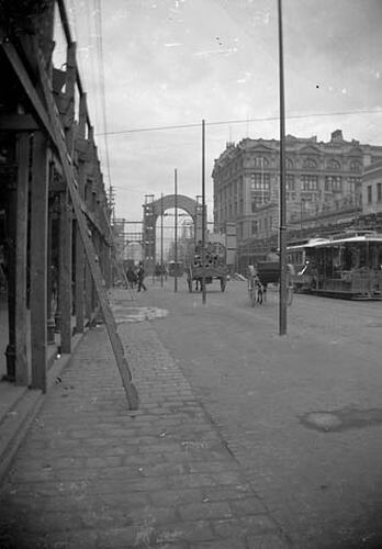 Stereograph - Glass, King's Arch Under Construction, Federation Celebrations, 1901