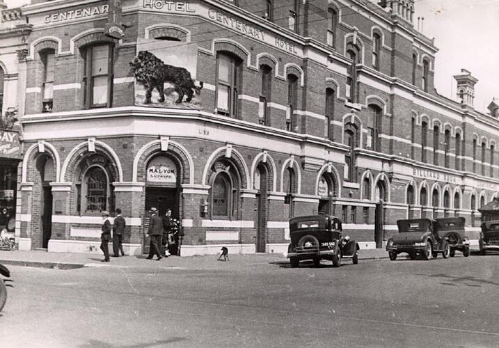 Photograph - Centenary Hotel, Ballarat, 1939