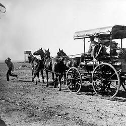 Chance and wagon leaving Oodnadatta, Central Australia, March 1901.