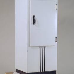 Refrigerator - Westinghouse, Off-white, circa 1936