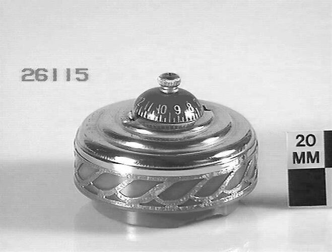Revolving- Dial Clock
