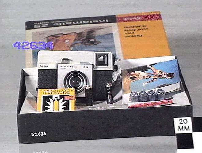 Camera - Kodak Limited, Instamatic 25, England, 1966-1972