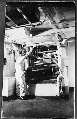 Kodak Australasia Pty Ltd, Male Factory Worker with Machine, circa 1939