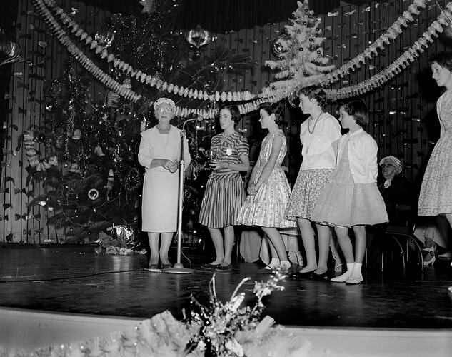 Royal Victorian Institute for the Blind, Group on Stage, Melbourne, 09 Dec 1959