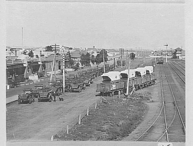 AMBULANCES AND GENERAL SERVICE WAGONS LEAVING FOR THE SYDNEY FORCES