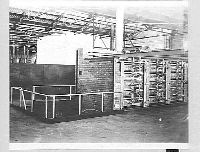 NEW CORE OVENS: DEC. 1944