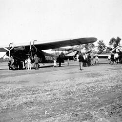 Negative - Southern Cross Aircraft, Mildura Airport, Victoria, 1933