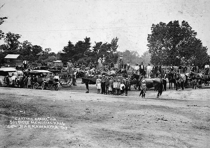 CARTING GRAVEL FOR SOLDIER'S MEMORIAL HALL, BARNAWARTHA.
