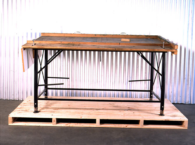 Finishing Table