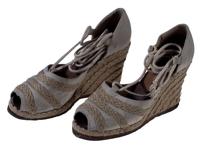 Pair of Shoes - Rope/Canvas, espadrille wedge