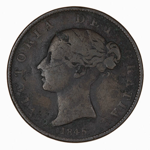 Coin - Halfpenny, Queen Victoria, Great Britain, 1845 (Obverse)