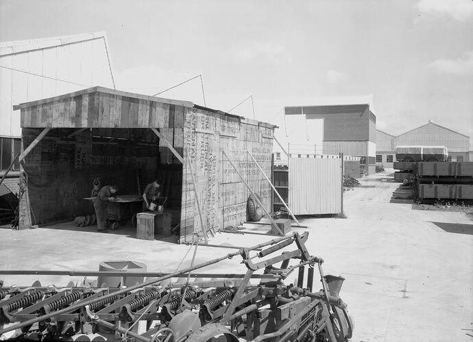 Negative International Harvester, Paint Shop, Experimental Department, Geelong Factory, 1941