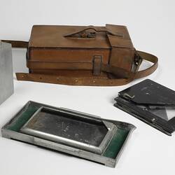 Artificial Horizon - Portable, Cary, London, England, 1907
