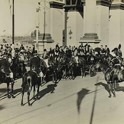 Photograph - Federation Celebrations, 'Landing of Their Royal Highnesses The Duke and Duchess of Cornwall and York', Melbourne 6th May 1901