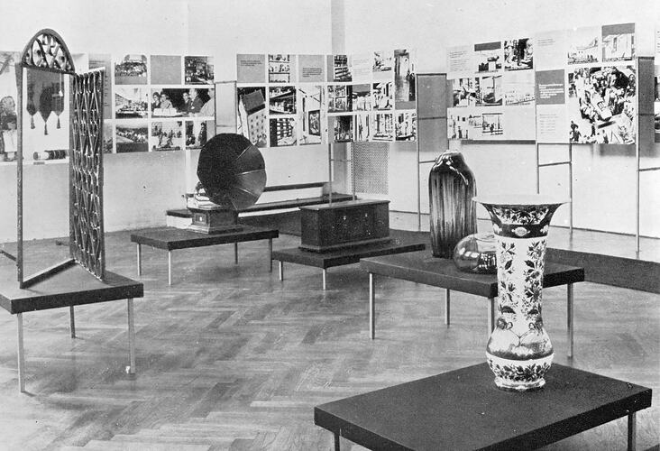 Applied Science in the Home exhibition, Institute of Applied Science (Science Museum), Melbourne, 1967