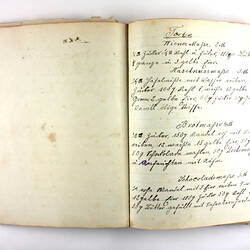Pages of handwritten recipe book.