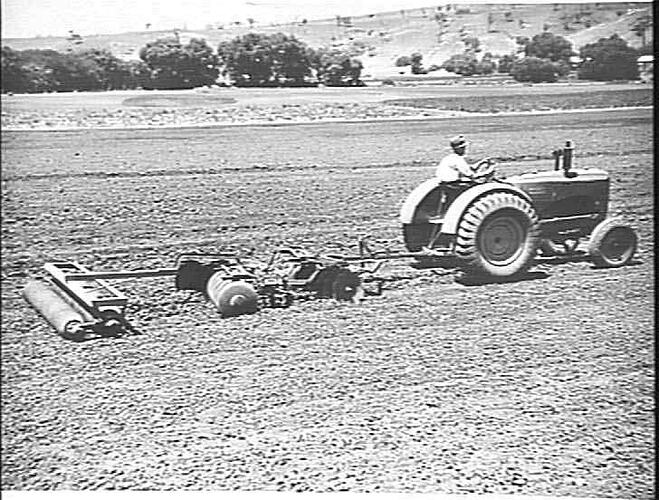 `SUNTWIN' PACKER ROLLER & `SUNTRAC' TANDEM DISC HARROW, 102 JUNIOR TRACTOR: DEMONSTRATION AT BACCHUS MARSH: FEB 1944