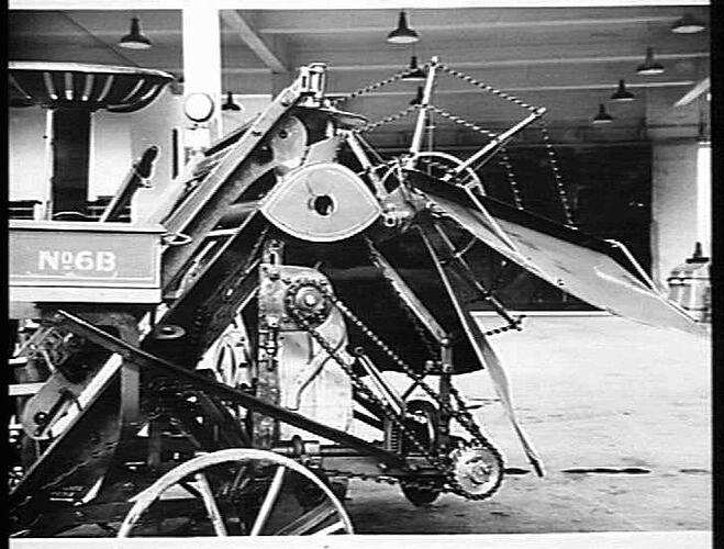 6 FT. BINDER FITTED W/- EXP. FLAX SPREADER FOR RETTING & ALSO EXP. P.T.O. TO SUIT `FARMALL' MODEL `H' TRACTOR: 9 DEC 1941