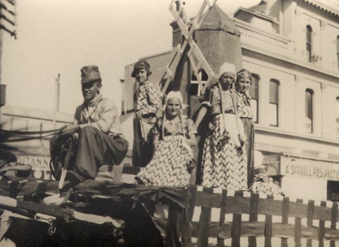 Photograph - Decorated Float, Ballarat, 1935