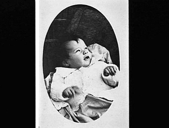 MERRIGUM - NANCY PITTS IN OVAL FRAME