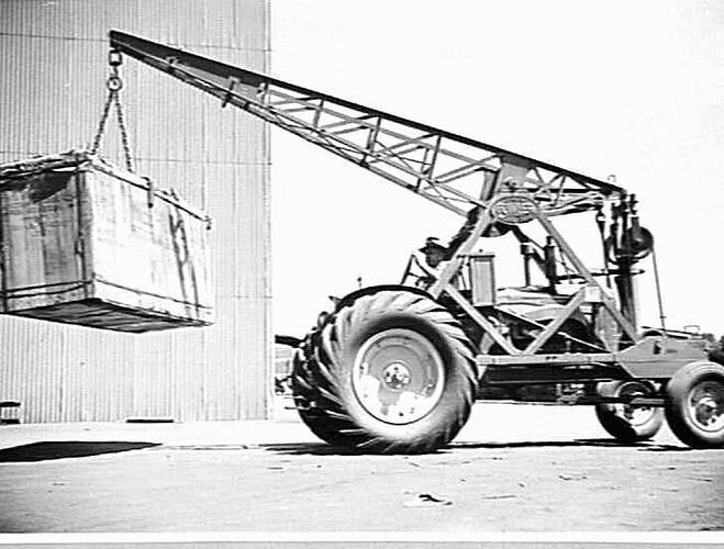 TRACTOR FITTED WITH A MOBILE CRANE & P.T.O. USED AS CRANE: FEB 1946