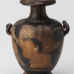Pottery. Campania, Italy. c. 330-320 BCE