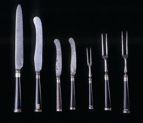 English cutlery set of the 18th century probably belonged to Captain James Cook