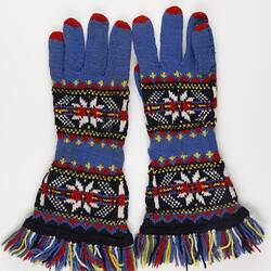 Gloves - Woollen, Displaced Persons' Camp Craft, Germany, circa 1945-1951