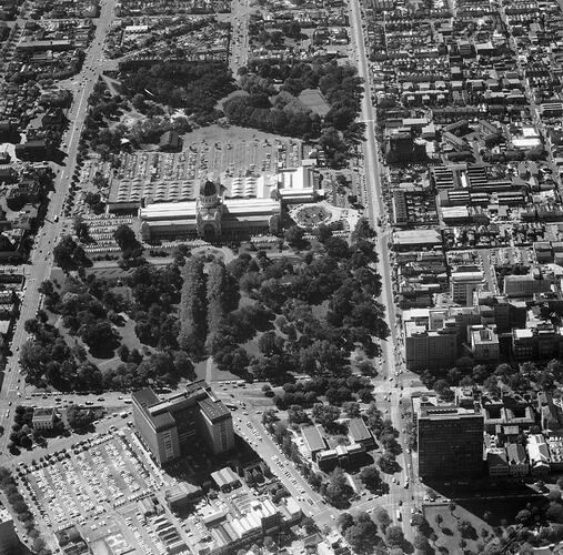 Monochrome aerial photograph of Melbourne.