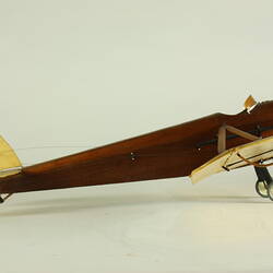 Model aeroplane viewed from rightside.